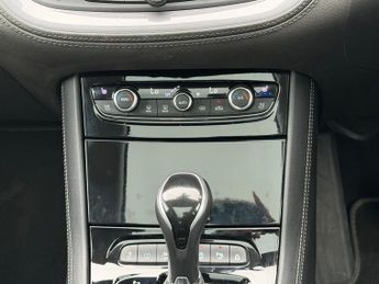 Vauxhall Grandland X 1.2 Turbo Elite Nav SUV 5dr Petrol Auto 8Spd Euro 6 (s/s) (130 p
