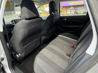 Peugeot 308 SW 1.2 PureTech Allure Estate 5dr Petrol EAT Euro 6 (s/s) (130 ps)