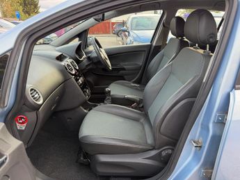 Vauxhall Corsa 1.4i 16v Design Hatchback 5dr Petrol Manual (a/c) (146 g/km, 89 