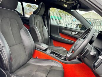 Volvo XC40 2.0 D4 R-Design SUV 5dr Diesel Auto AWD Euro 6 (s/s) (190 ps)