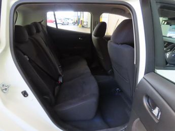 Nissan LEAF 30kWh Acenta Hatchback 5dr Electric Auto (109 bhp)