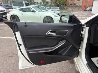Mercedes-Benz CLA Class 2.0 CLA250 AMG Shooting Brake 5dr Petrol 7G-DCT 4MATIC Euro 6 (s