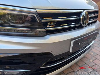 Volkswagen Tiguan 2.0 BiTDI R-Line Tech SUV 5dr Diesel DSG 4Motion Euro 6 (s/s) (2