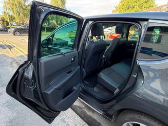 Peugeot 3008 1.6 BlueHDi Allure SUV 5dr Diesel ETG Euro 6 (s/s) (120 ps)