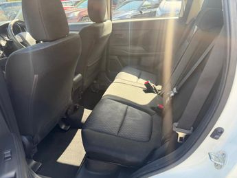 Mitsubishi Outlander 2.2 DI-D GX2 SUV 5dr Diesel Manual 4WD Euro 5 (s/s) (150 ps)