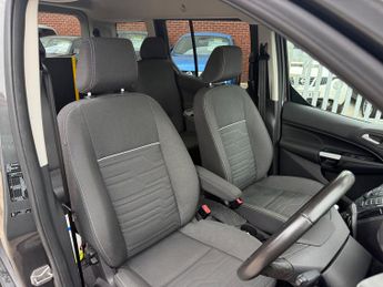 Ford Grand Tourneo Connect 1.5 TDCi Titanium MPV 5dr Diesel Powershift Euro 6 (s/s) (120 ps