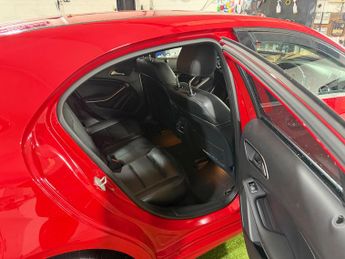 Mercedes-Benz A Class 1.5 A180d Sport (Executive) Hatchback 5dr Diesel 7G-DCT Euro 6 (