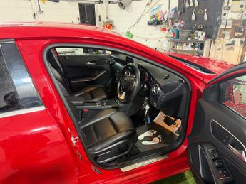 Mercedes-Benz A Class 1.5 A180d Sport (Executive) Hatchback 5dr Diesel 7G-DCT Euro 6 (