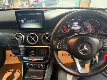 Mercedes-Benz A Class 1.5 A180d Sport (Executive) Hatchback 5dr Diesel 7G-DCT Euro 6 (