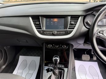 Vauxhall Grandland X 1.2 Turbo SE SUV 5dr Petrol Auto 8Spd Euro 6 (s/s) (130 ps)