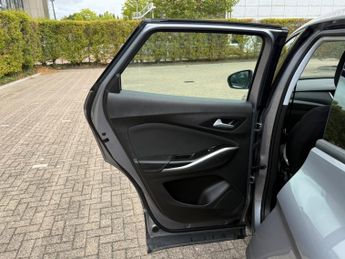 Vauxhall Grandland X 1.2 Turbo SE SUV 5dr Petrol Auto 8Spd Euro 6 (s/s) (130 ps)