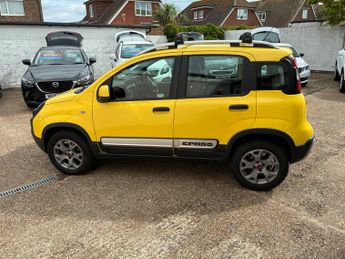 Fiat Panda Cross 0.9 TwinAir (4 seats) 5 Dr (6) Petrol Manual Euro 6 (s/s) 