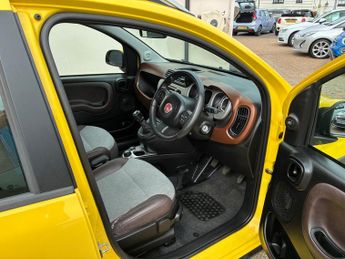 Fiat Panda Cross 0.9 TwinAir (4 seats) 5 Dr (6) Petrol Manual Euro 6 (s/s) 