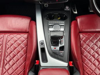 Audi S4 3.0 TFSI V6 Saloon 4dr Petrol Tiptronic quattro Euro 6 (s/s) (35