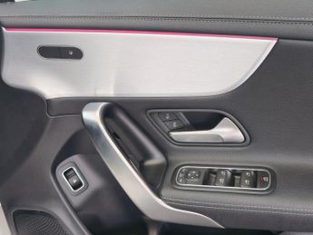 Mercedes-Benz CLA Class 1.3 CLA250e 15.6kWh AMG Line (Premium) Coupe 8G-DCT Euro 6 (s/s)