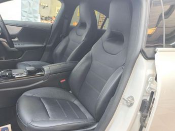 Mercedes-Benz CLA Class 1.3 CLA250e 15.6kWh AMG Line (Premium) Coupe 8G-DCT Euro 6 (s/s)