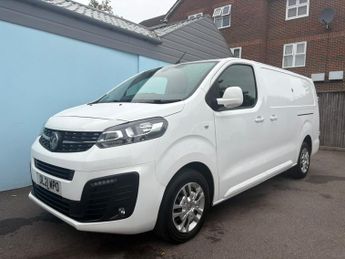Vauxhall Vivaro 1.5 Turbo D 2900 Sportive Panel Van 5dr Diesel Manual SAT NAV AP