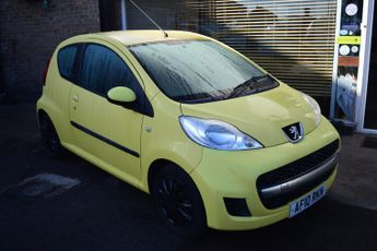 Peugeot 107 1.0 12V Urban Hatchback 3dr Petrol Manual Euro 4 (68 ps)