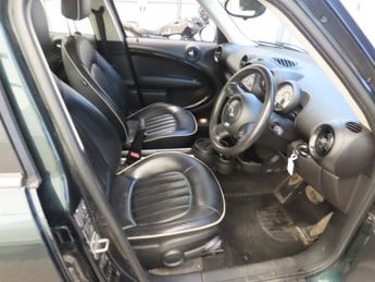 Mini Countryman 1.6 Cooper SUV 5dr Petrol Auto ALL4 Euro 6 (122 ps)