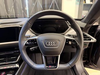 Audi RS e-tron GT 93.4kWh Carbon Vorsprung Saloon 4dr Electric Auto quattro (598 p