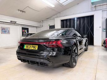 Audi RS e-tron GT 93.4kWh Carbon Vorsprung Saloon 4dr Electric Auto quattro (598 p