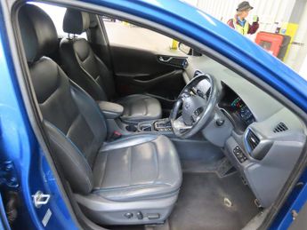Hyundai Ioniq 1.6 h-GDi Premium SE Hatchback 5dr Petrol Hybrid DCT Euro 6 (s/s