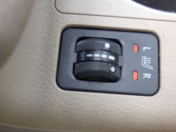 Subaru Outback 2.5 SE 5dr
