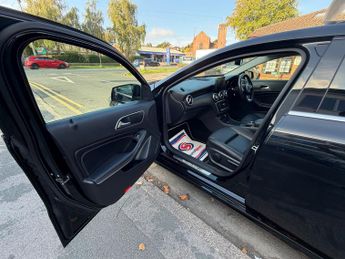 Mercedes-Benz A Class 1.5 A180d Sport (Premium) Hatchback 5dr Diesel 7G-DCT Euro 6 (s/
