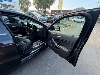 Mercedes-Benz A Class 1.5 A180d Sport (Premium) Hatchback 5dr Diesel 7G-DCT Euro 6 (s/