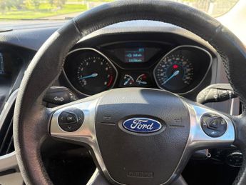 Ford Focus 1.0T EcoBoost Zetec Hatchback 5dr Petrol Manual Euro 5 (s/s) (12