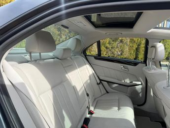 Mercedes-Benz E Class 2.1 E220 BlueTEC AMG Night Edition (Premium Plus) Saloon 4dr Die