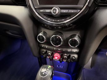 Mini Hatch 1.5 Cooper Seven Hatchback 5dr Petrol Auto Euro 6 (s/s) (136 ps)