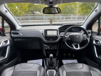 Peugeot 2008 1.2 PureTech Allure Premium SUV 5dr Petrol Manual Euro 6 (82 ps)