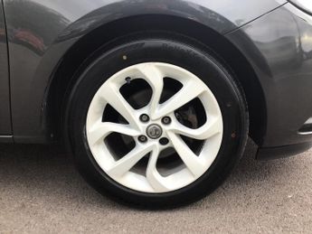 Vauxhall Corsa 1.4i ecoFLEX Sting Hatchback 3dr Petrol Manual Euro 6 (75 ps)