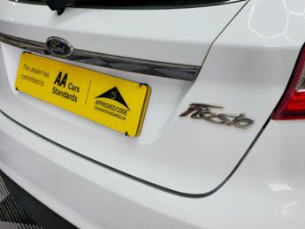 Ford Fiesta 1.25 Zetec Euro 5 5dr