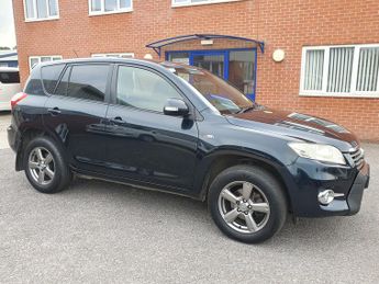 Toyota RAV4 2.2 D-CAT XT-R SUV 5dr Diesel Auto 4WD Euro 5 (150 ps) VEHICLE T