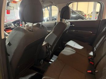 Peugeot 3008 1.6 e-HDi Active SUV 5dr Diesel EGC Euro 5 (s/s) (112 ps)