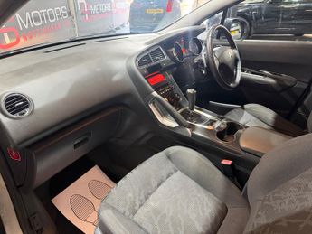 Peugeot 3008 1.6 e-HDi Active SUV 5dr Diesel EGC Euro 5 (s/s) (112 ps)