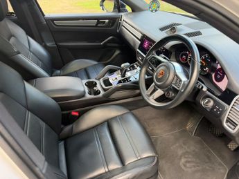 Porsche Cayenne 3.0 V6 E-Hybrid 17.9kWh Platinum Edition Coupe 5dr Petrol Plug-i