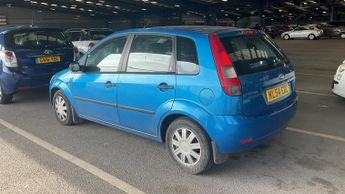 Ford Fiesta 1.6 Ghia Hatchback 5dr Petrol Automatic (179 g/km, 99 bhp)