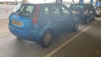 Ford Fiesta 1.6 Ghia Hatchback 5dr Petrol Automatic (179 g/km, 99 bhp)