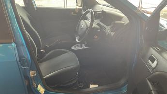 Ford Fiesta 1.6 Ghia Hatchback 5dr Petrol Automatic (179 g/km, 99 bhp)