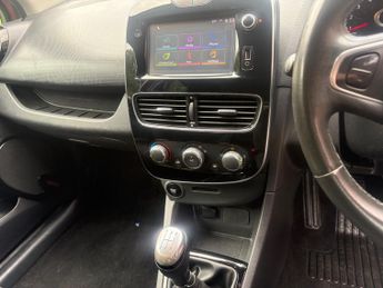 Renault Clio 1.5 dCi Dynamique Nav Hatchback 5dr Diesel Manual Euro 6 (s/s) (