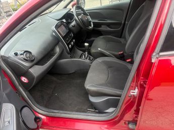 Renault Clio 1.5 dCi Dynamique Nav Hatchback 5dr Diesel Manual Euro 6 (s/s) (