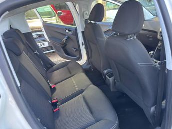 Peugeot 208 1.2 PureTech XS Lime Hatchback 5dr Petrol Manual Euro 6 (82 ps)