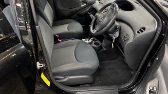 Toyota Yaris 1.3 VVT-i T Spirit Hatchback 5dr Petrol Automatic (150 g/km, 85 