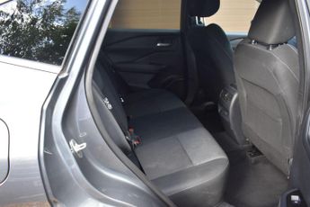 Nissan Qashqai 1.3 DIG-T MHEV N-Connecta XTRON Euro 6 (s/s) 5dr