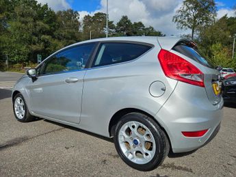 Ford Fiesta 1.4 Zetec Hatchback 3dr Petrol Automatic (149 g/km, 94 bhp)