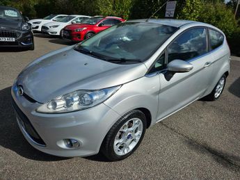 Ford Fiesta 1.4 Zetec Hatchback 3dr Petrol Automatic (149 g/km, 94 bhp)