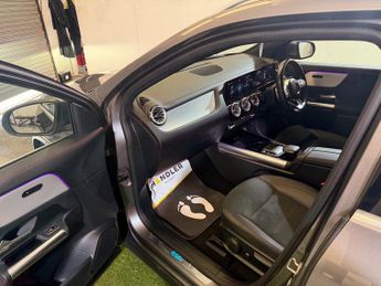 Mercedes-Benz EQA EQA 300 66.5kWh AMG Line SUV 5dr Electric Auto 4MATIC (228 ps)